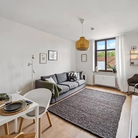 Stilvoll Wohnen # Naehe Dus & Koeln # 50 Qm # アパート *